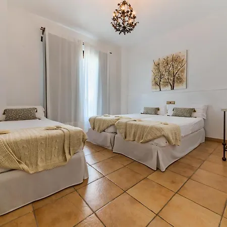 Pozo Rey Hotel *