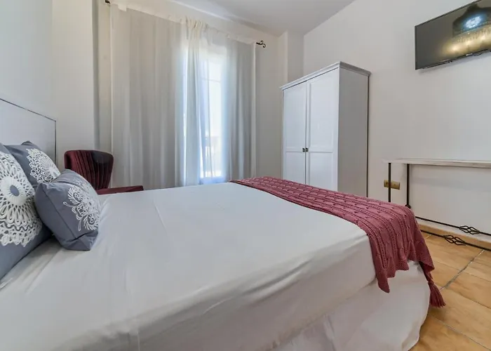 Hotel Pozo Rey *