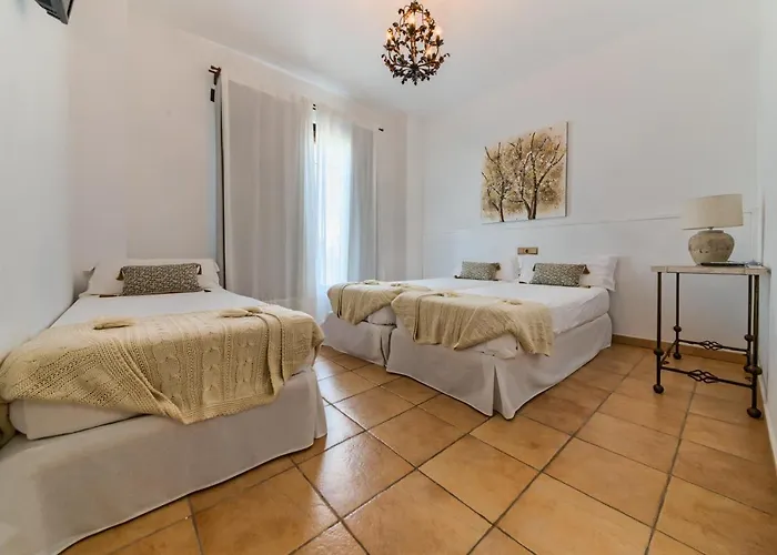 Pozo Rey Hotel *